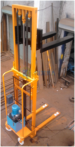 Hydraulic Semi Electrics Stacker Lifting Capacity: 1 Tonne
