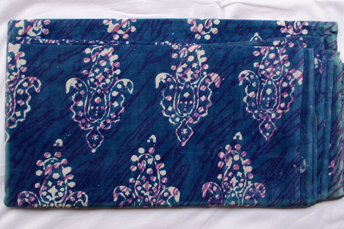 Block Print 100% Cotton Fabric Design