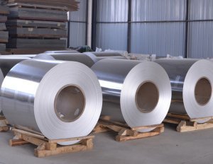 Aluminium Coils - A-1 Grade 8011, H14 Temper, Silver Finish | Impact Resistant, Skid-proof, Low Maintenance, Custom Sizes Available