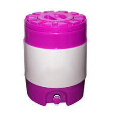 Empty Water Camper - Color: Red