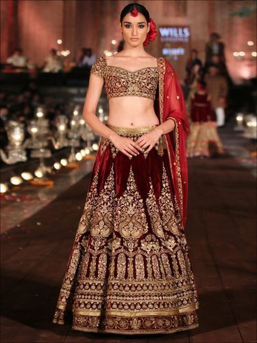 Ladies Embroidered Lehenga - Luxurious Fabric, Elegant Design , Perfect For Festive Occasions