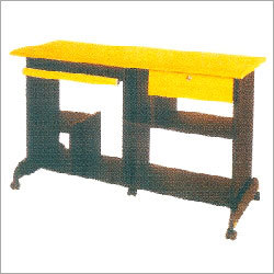 लकड़ी के कम्प्यूटर टेबल