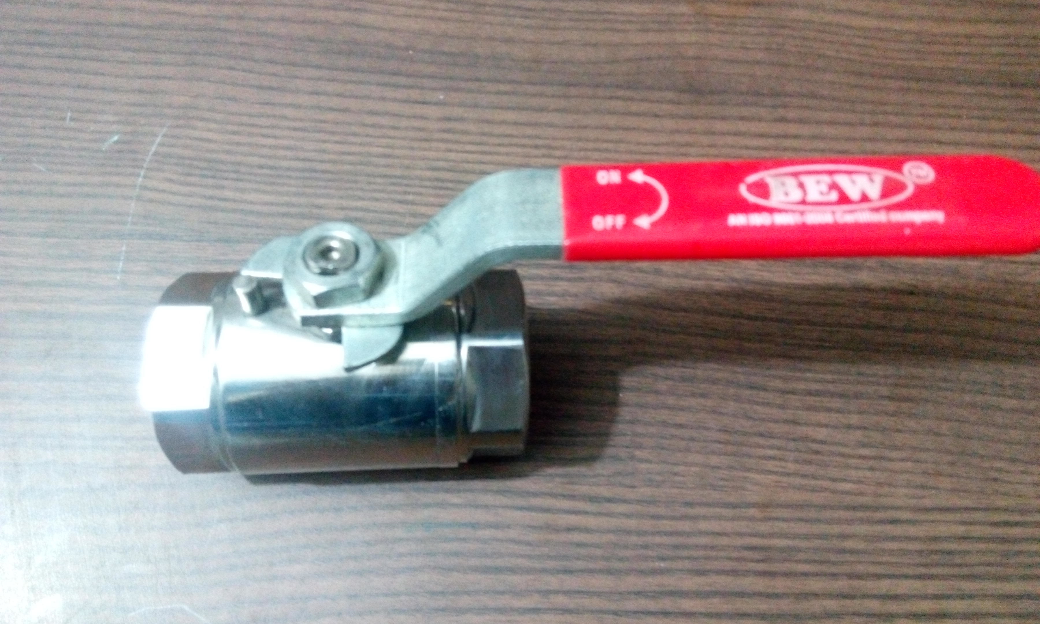 Single Piece Ball Valve - Durable Brass Material, 3/4 Inch Size | Corrosion Resistant, High Flow Capability