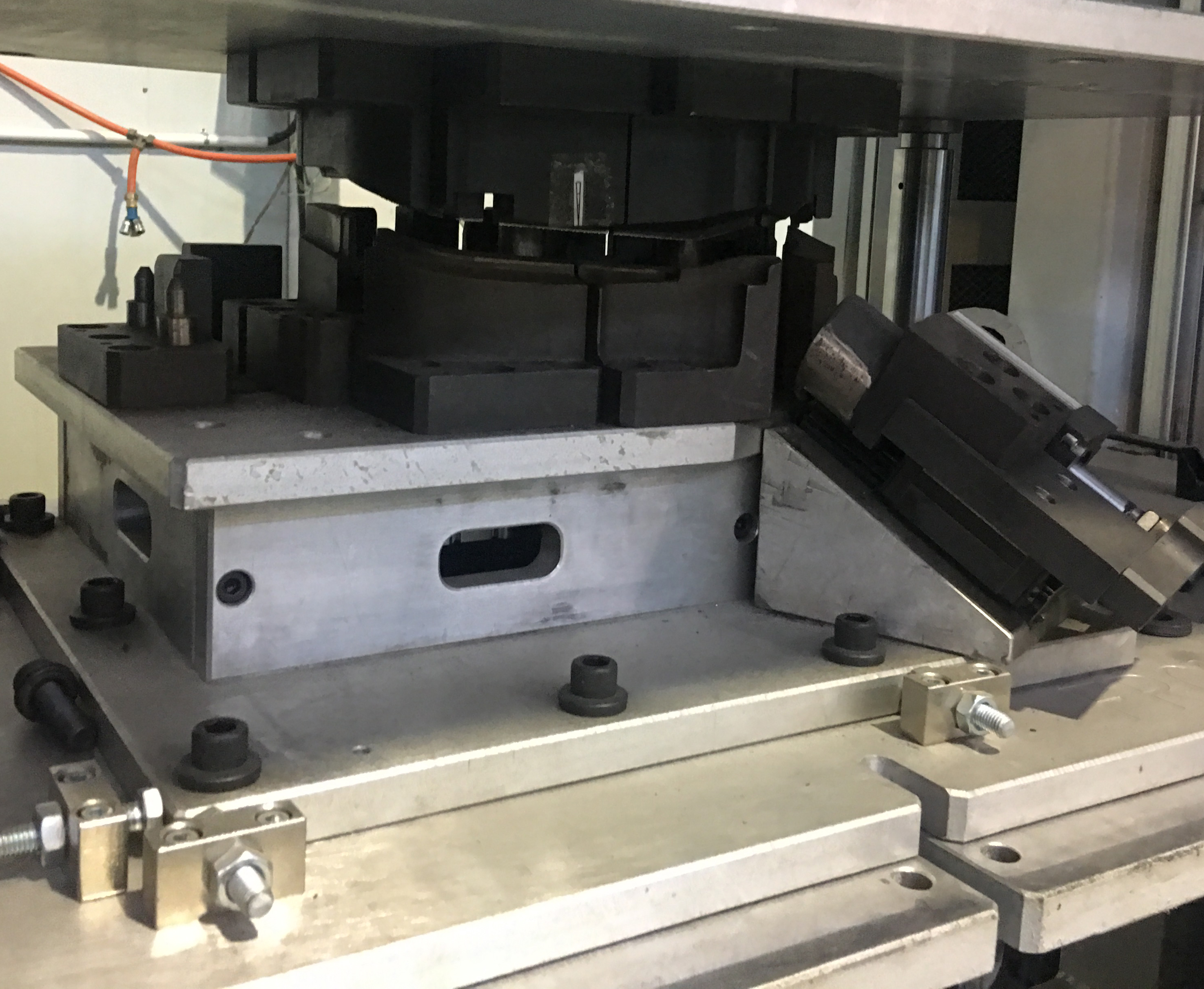 Vibration Welder Dimensions: Depends On Specification Millimeter (Mm)