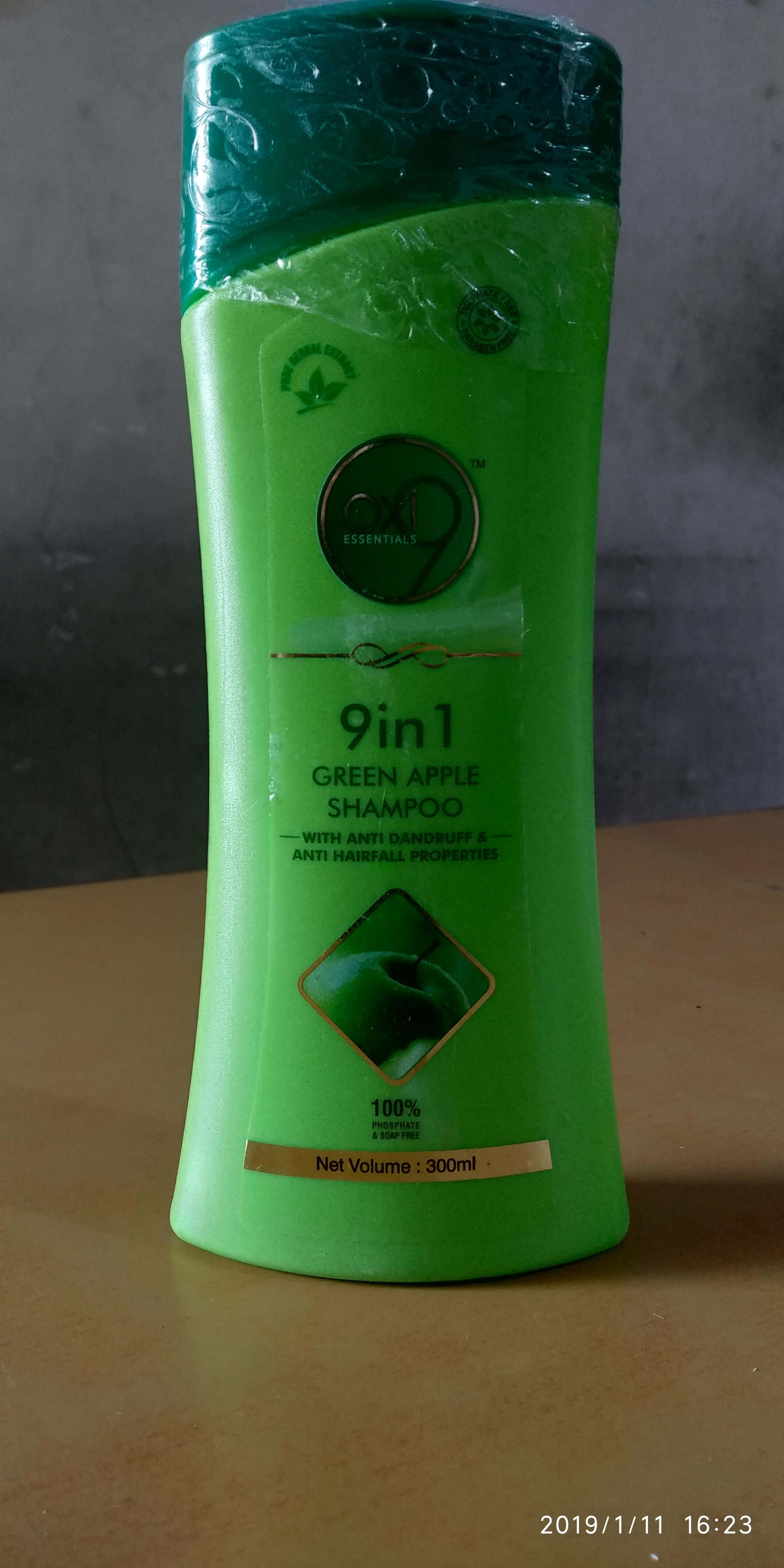 Anti Dandruff Shampoo - Cream Form, Alcohol-free | Prevents Aging, Repairs Damage, Controls Hair Fall, Removes Excess Oil, Promotes Smoothness And Natural Luster