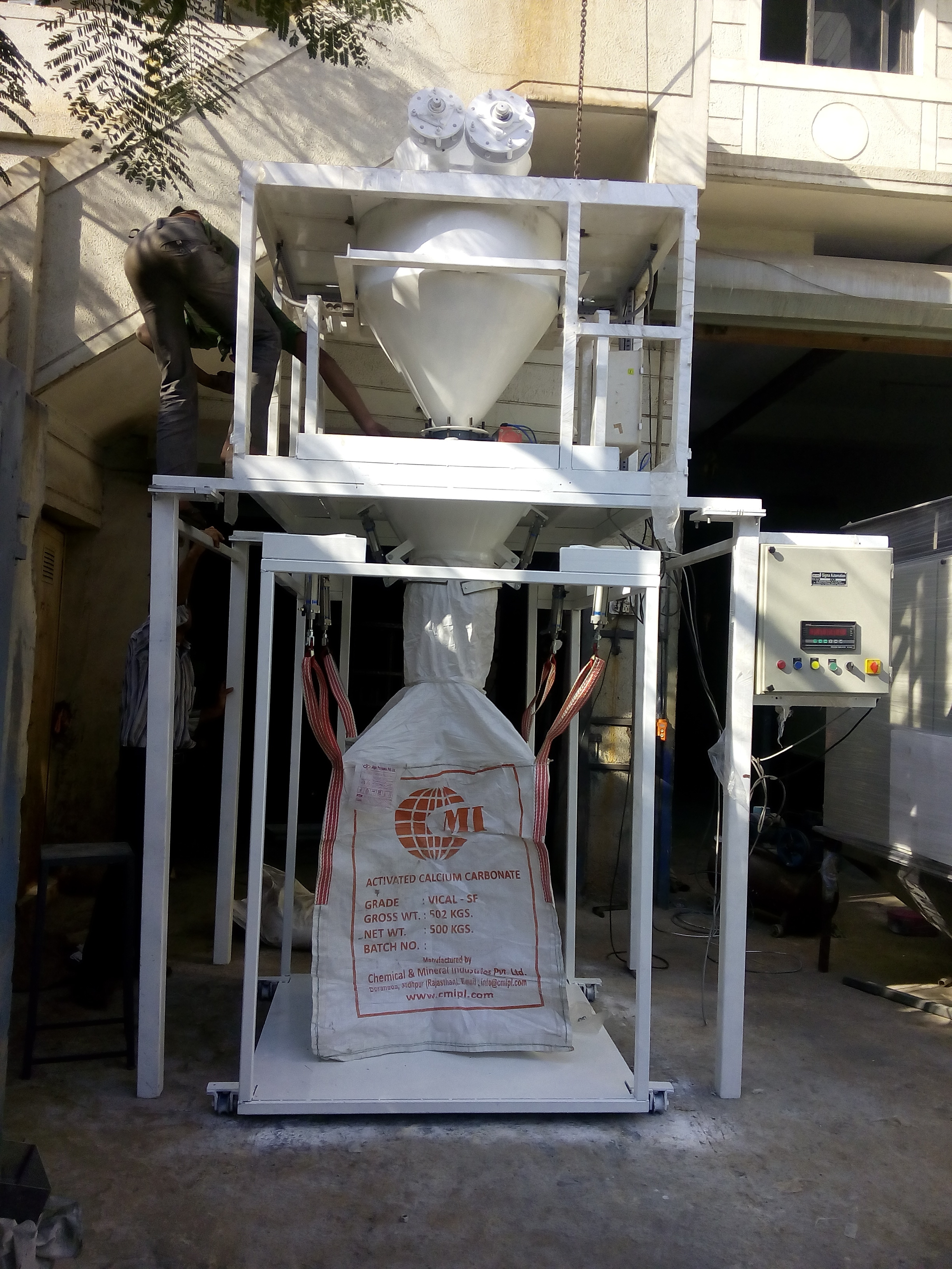 Big Bag Packing Machine - Mild Steel, 1400x1100x1900mm | Semi-automatic, Electric Drive, Precision Measuring System, Dust Control Technology