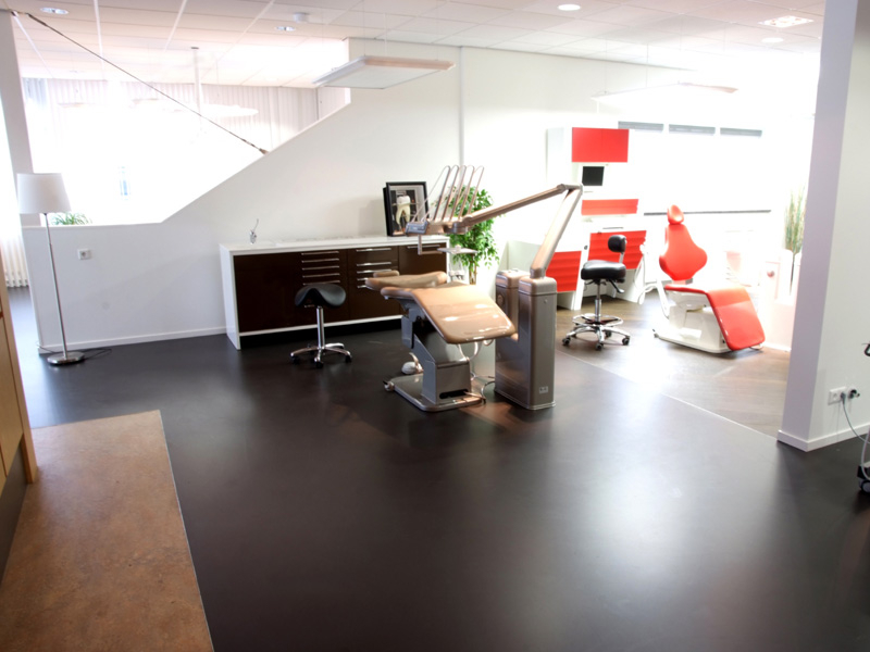Pu Flooring - Other Material Custom Thickness | Scratch Resistant Uv Stable Easy To Clean Non-slip Waterproof Environmentally-friendly Available In Multiple Colors And Textures