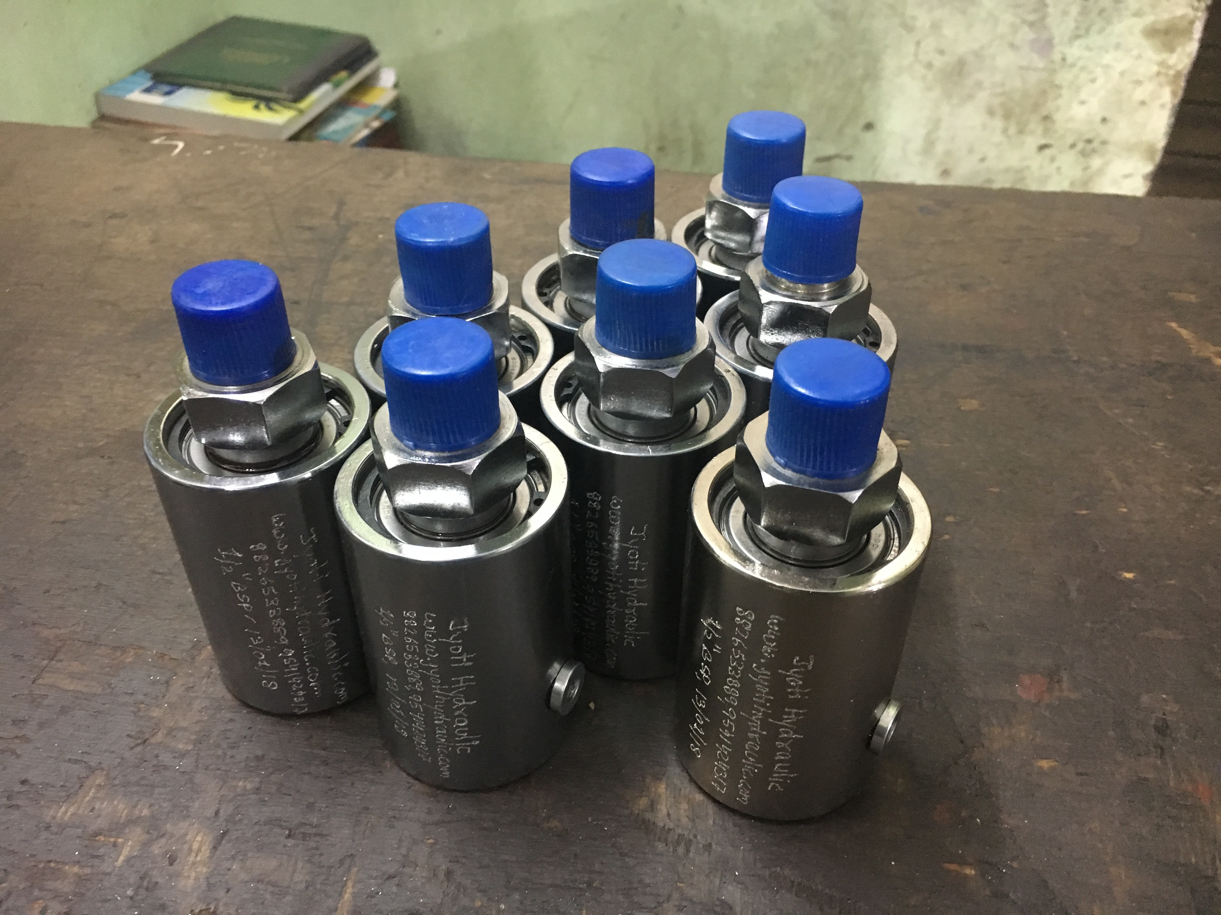 Hydraulic Cylinder - Durable Alloy Steel, High Pressure Capacity, Compact Design, Efficient Performance