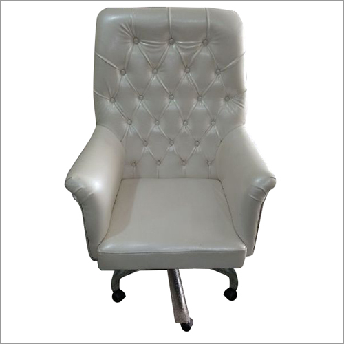 Boss Chair - Luxurious Cushioned Seat, Modern Design Ideal for Office and Showrooms, Perfect for Trendy and Traditional Settings