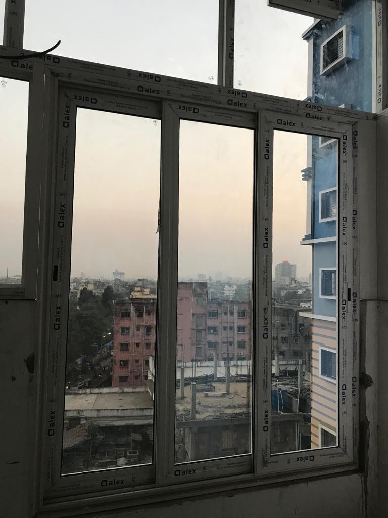 Aluminium Sliding Window - Anodised & Powder Coated, 4-5 Mm Glass Size | Durable, Abrasion Resistant, Easy To Install, Customized Designs