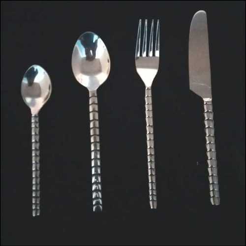 CUTLERY SET - Stainless Steel, Antique Style , Durable Material, Elegant Design, Fine Craftsmanship, Textured Handle, 4-Piece Set