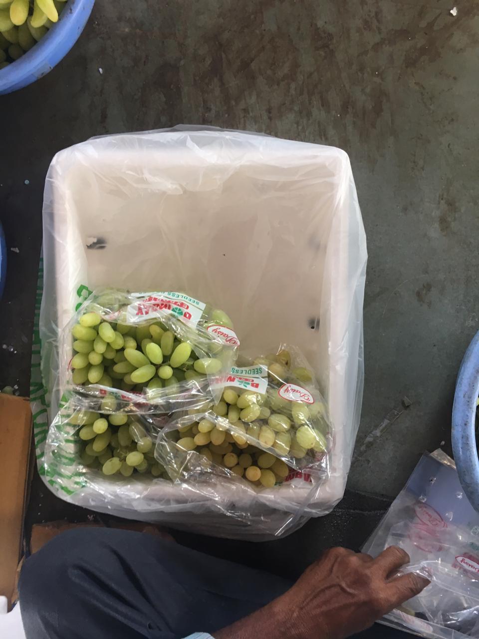 Super Sonaka Grapes - 4.5 Kg Pack Of Fresh, Juicy, Long Green Grapes | Premium Quality, 25 Days Shelf Life, Nutrient-rich, Sweet Flavor