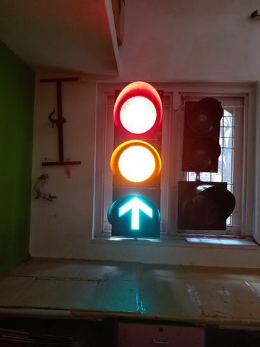 Single Source Traffic Light