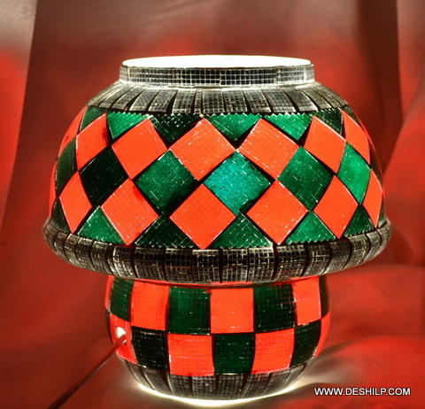 ऑरेंज और ग्रीन टू कलर इफ़ेक्ट ग्लास टेबल लैंप