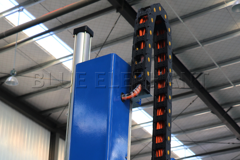 Vacuum Cleaning System Elecnc 1836 4 Axis Cnc Router Machine For Cheap Price Hot Sale Advertising Cnc Router Price