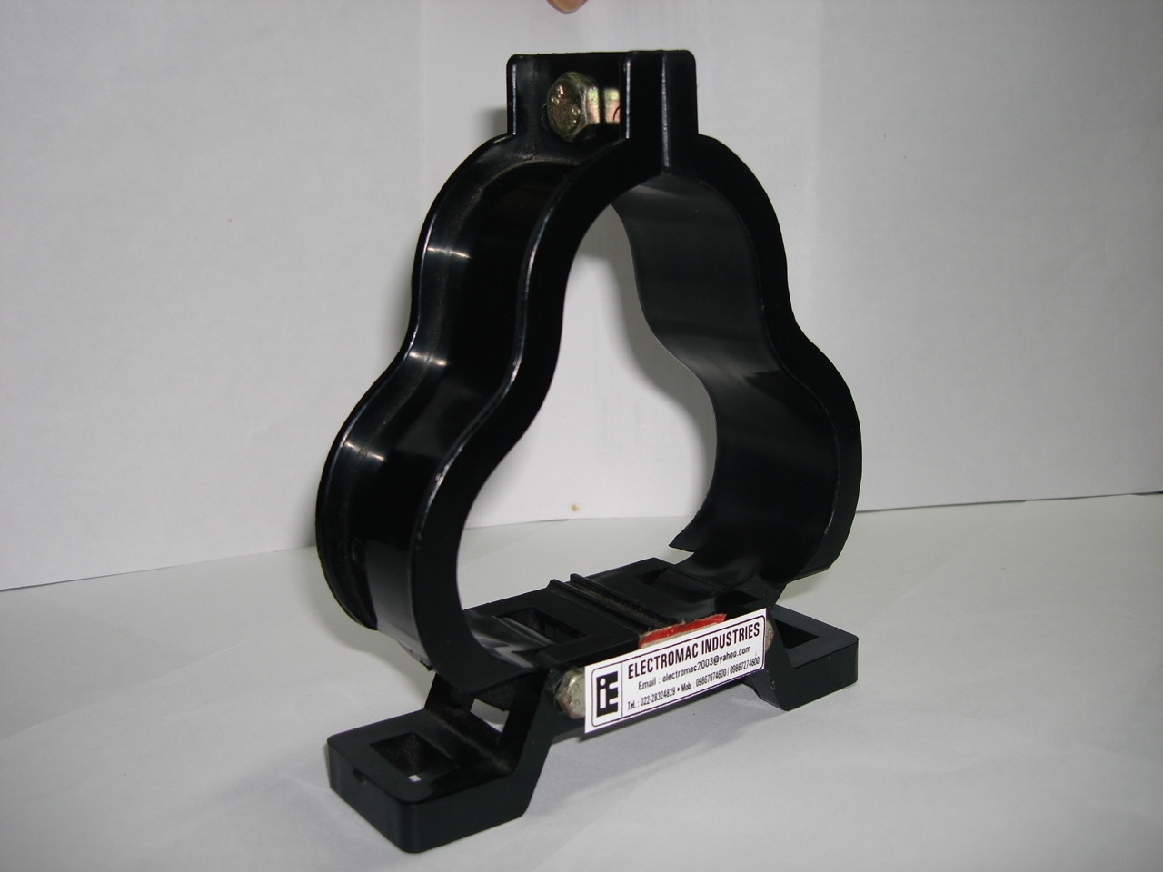 Trefoil Cleat Clamp - Color: Black