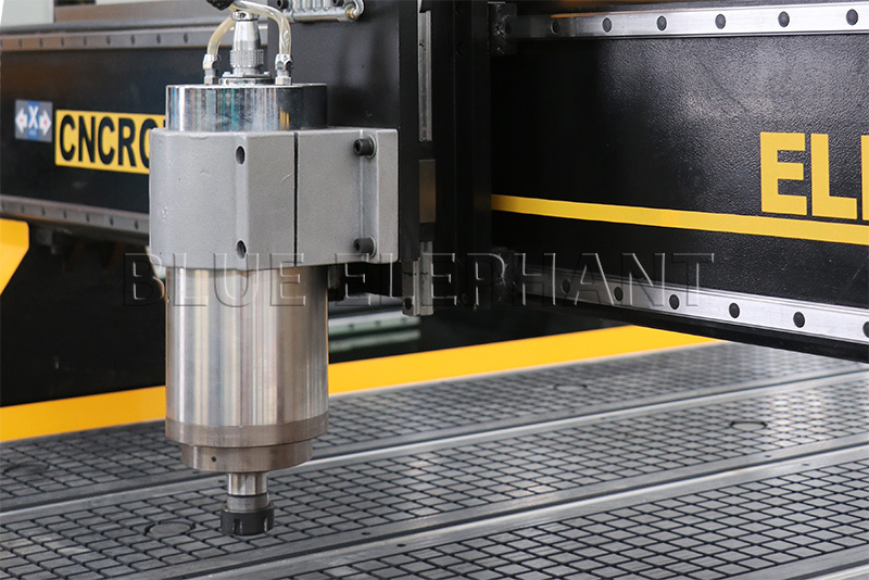 Vacuum Cleaning System Blue Elephant 1325 Cnc Router 4 Axis Machine With Water Cooling Used For Furniture Manufacturing