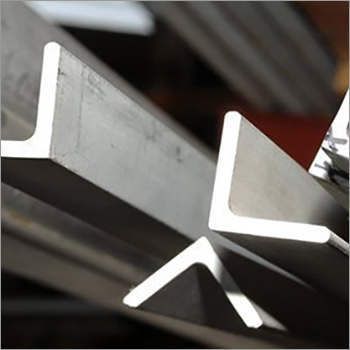 स्टील एंगल बार