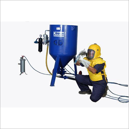 Sand Blasting Hoper On Rental