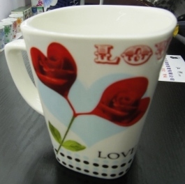 ओवल कॉफी मग