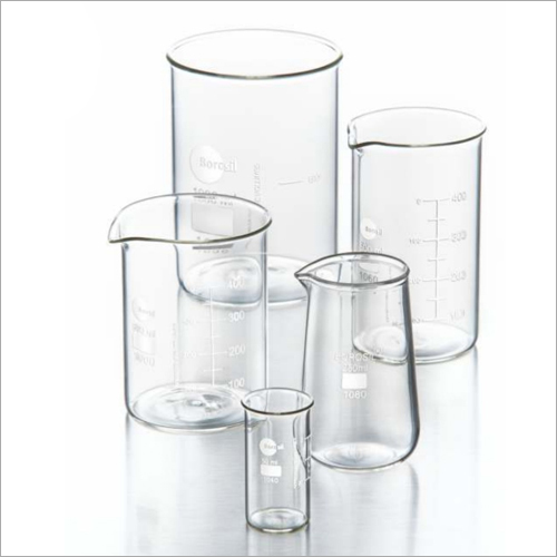 Borosilicate Glass Beaker - Various Capacities , Metric Graduation with Spout and Flat Base