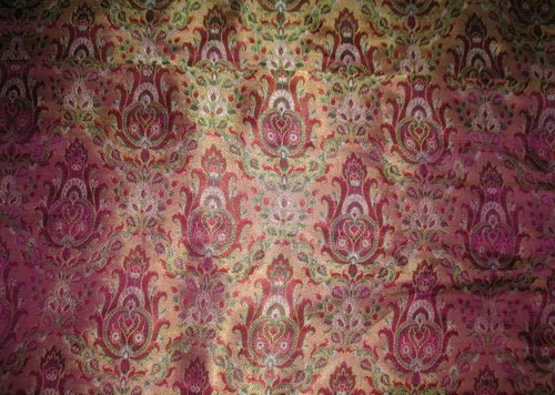 फ्लोरल ब्रोकेड्स