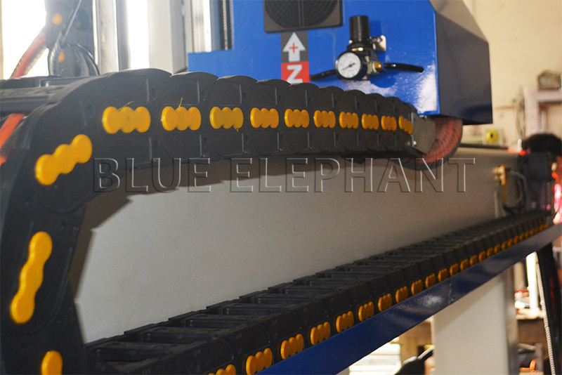 Blue 2050 Atc Cnc Oscillating Knife Cutting Machine For Acrylic