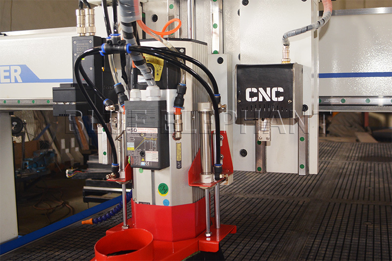 Blue 2050 Atc Cnc Oscillating Knife Cutting Machine For Acrylic