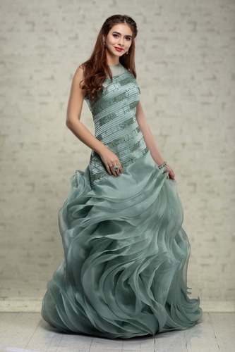 महिलाओं के कपड़े