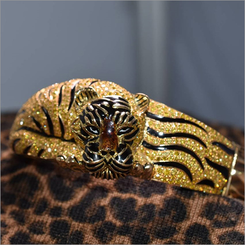 Ladies Diamond Ring