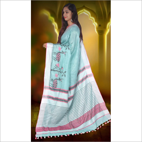 महिलाओं की डिजिटल प्रिंट साड़ी