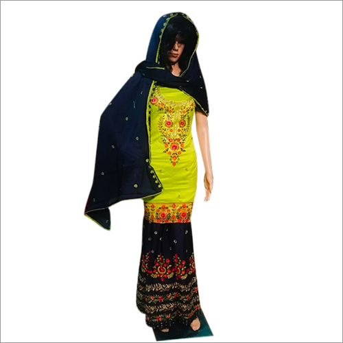 लेडीज डिजाइनर शरारा सूट