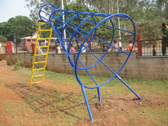 Playground Equipment Capacity: 500 Kilogram(kg)