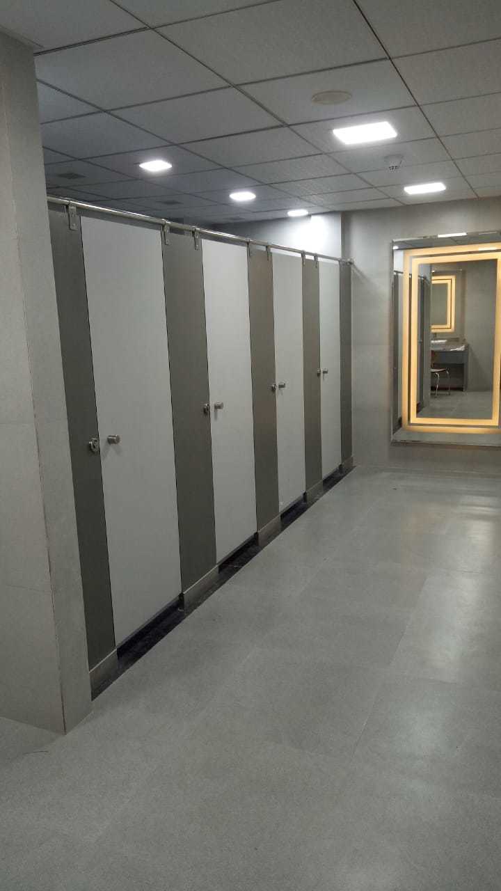 Modular Toilet Partition - Hpl Board, 6 Ft.-10 Ft., Red, 12-18 Mm Thickness, 6-10 Ft Height | Durable And Versatile Design For Efficient Toilet Space