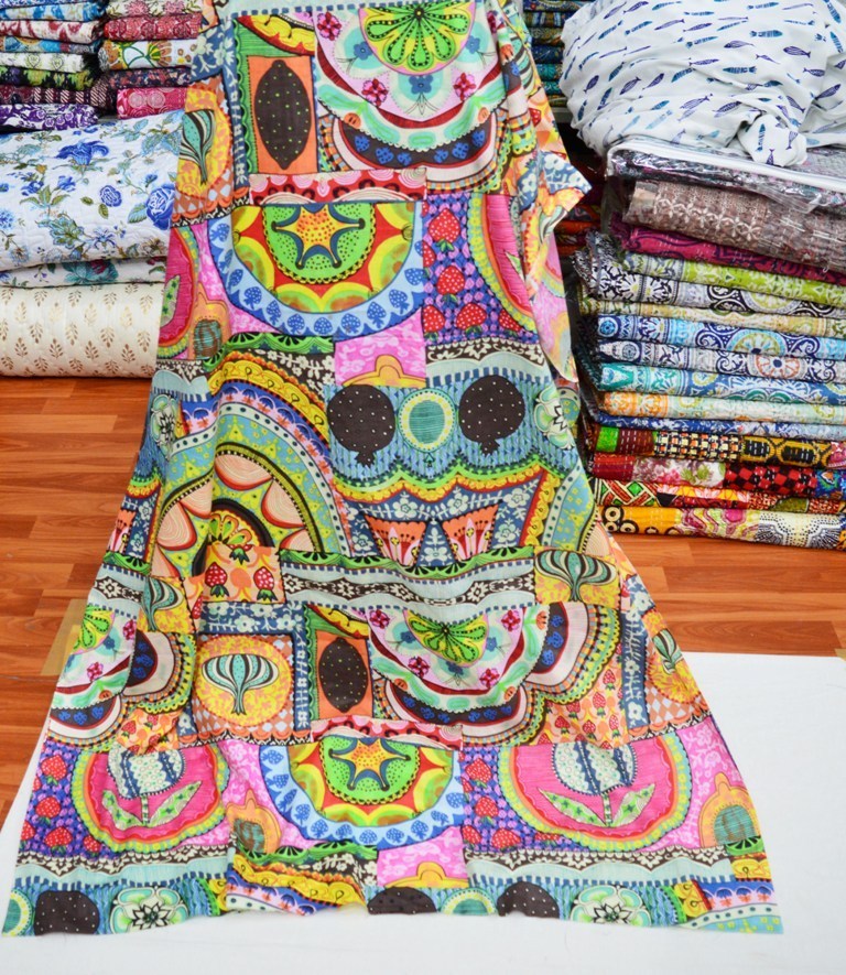 Floral & Flower Pattern Printed Fabric - 100% Cotton, 44` Width | Multi Color Design For Dressmaking, Home Decor, Curtain Art, And Furnishings