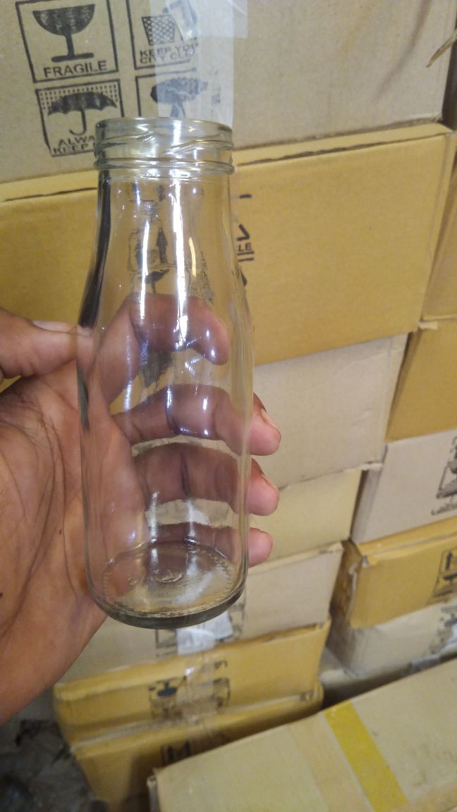 Milk Glass Bottles - 1000 Ml | Transparent Design With Durable Metal Lug Cap For Secure Sealing And Freshness Retention