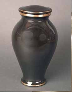 शाइनी ब्लैक मिडनाइट ब्रास श्मशान कलश