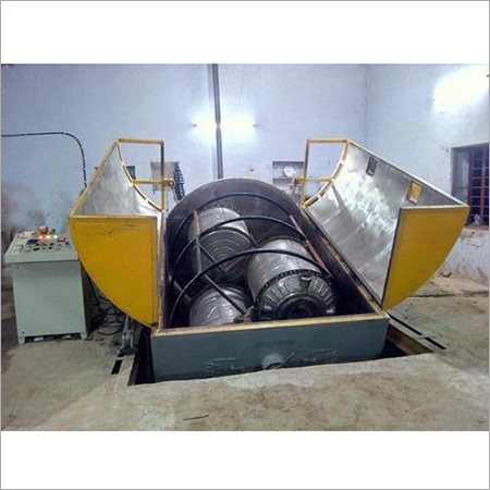 रोटोमोल्डिंग मशीन