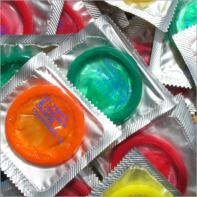 स्वादित कंडोम