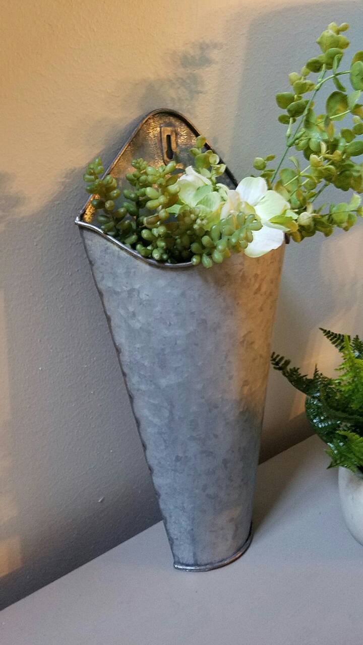 Silver Beautiful Galvanized Metal Planter