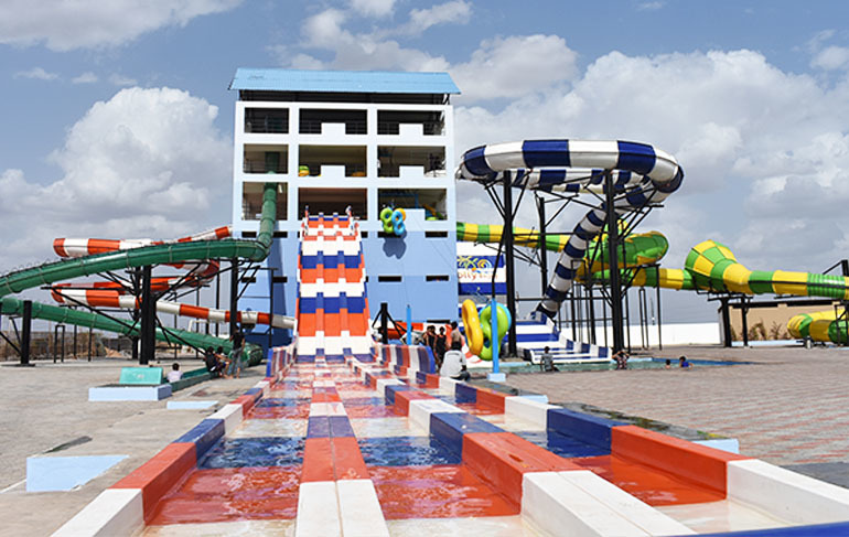 Multi Lane Racer Slides - Material: Metal
