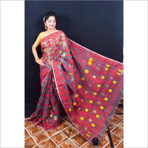 महिलाओं की प्रिंटेड रेशमी साड़ी