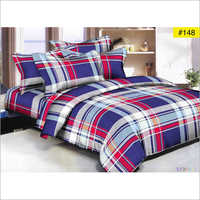 लाल और नीली डबल बेड शीट