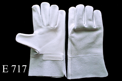 चमड़े के दस्ताने