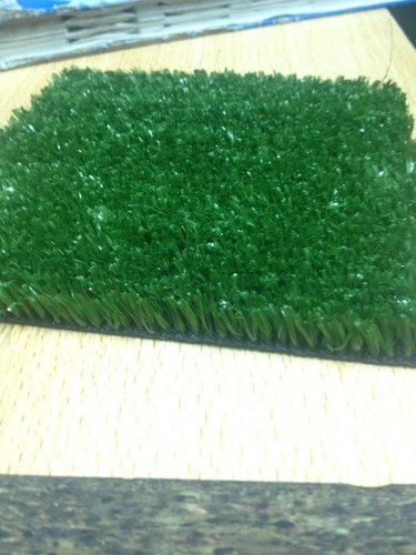 Artificial Grass Carpet - Synthetic Material, 15mm Pile Height, 4m x 25m Size | 10,000 Stitches/m² Density, Latex Backing, Lightweight at 1.5 kg/m²