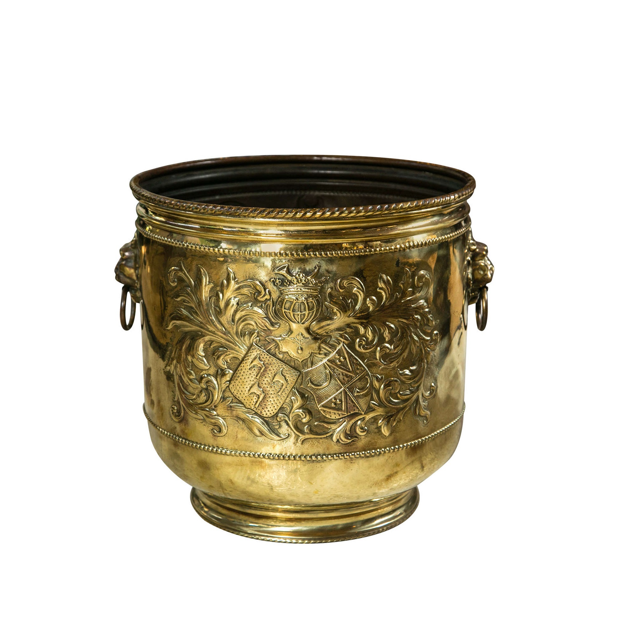 Antique Planter Dimensions: 12