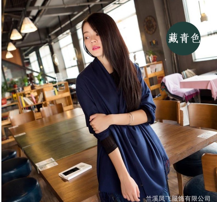 Fancy Shawl Bust Size: 70 Centimeter (Cm)