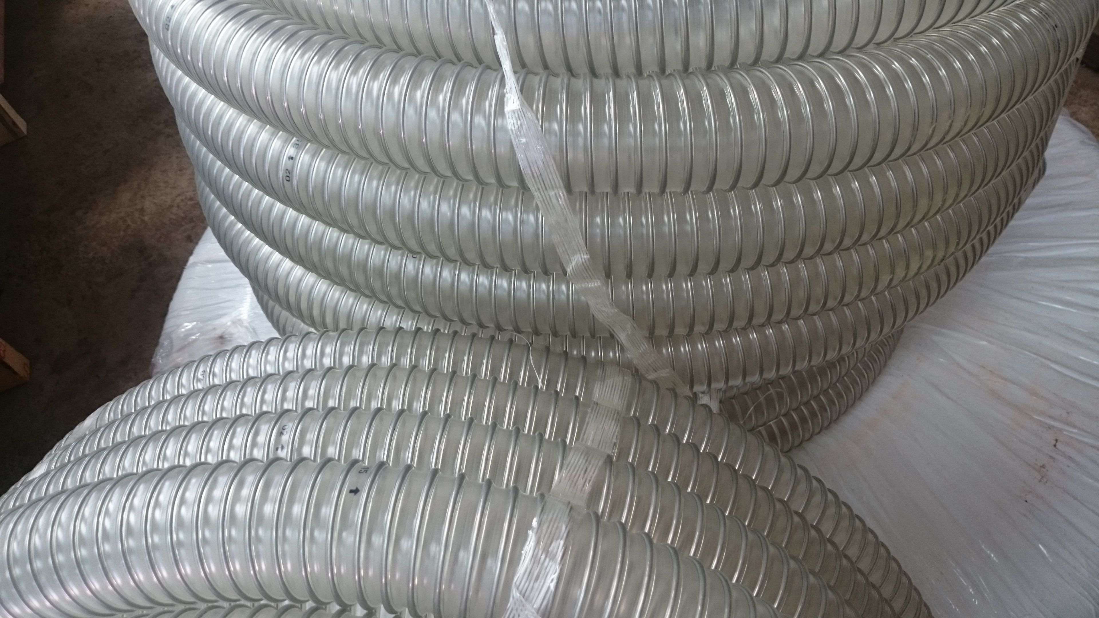 White Pu-r Flexible Ducting Hose