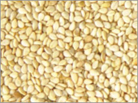 भुने हुए छिलके वाली तिल की बीज