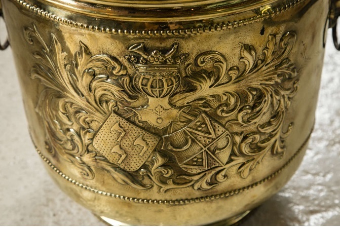 Large Brass Planter - Coat Of Arms Design Elegant Gold Finish For Home And Balcony Decoration
